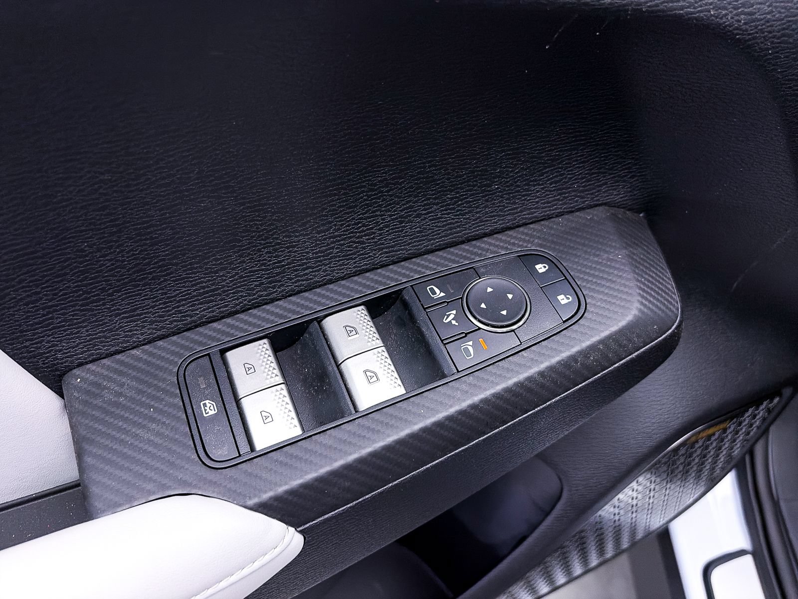 Used 2026 Mitsubishi Outlander SE FWD image 10