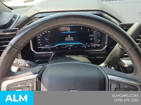 Used 2025 Chevrolet Silverado 1500 LT RWD image 24
