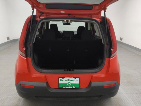 Used 2022 Kia Soul LX image 29