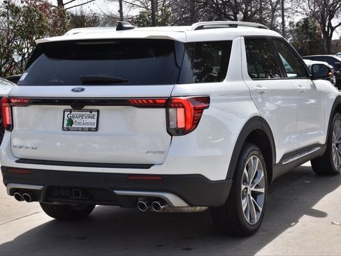 Certified 2025 Ford Explorer Platinum w/ Ultimate Package image 8