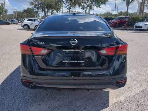 Certified 2025 Nissan Altima 2.5 S FWD image 6