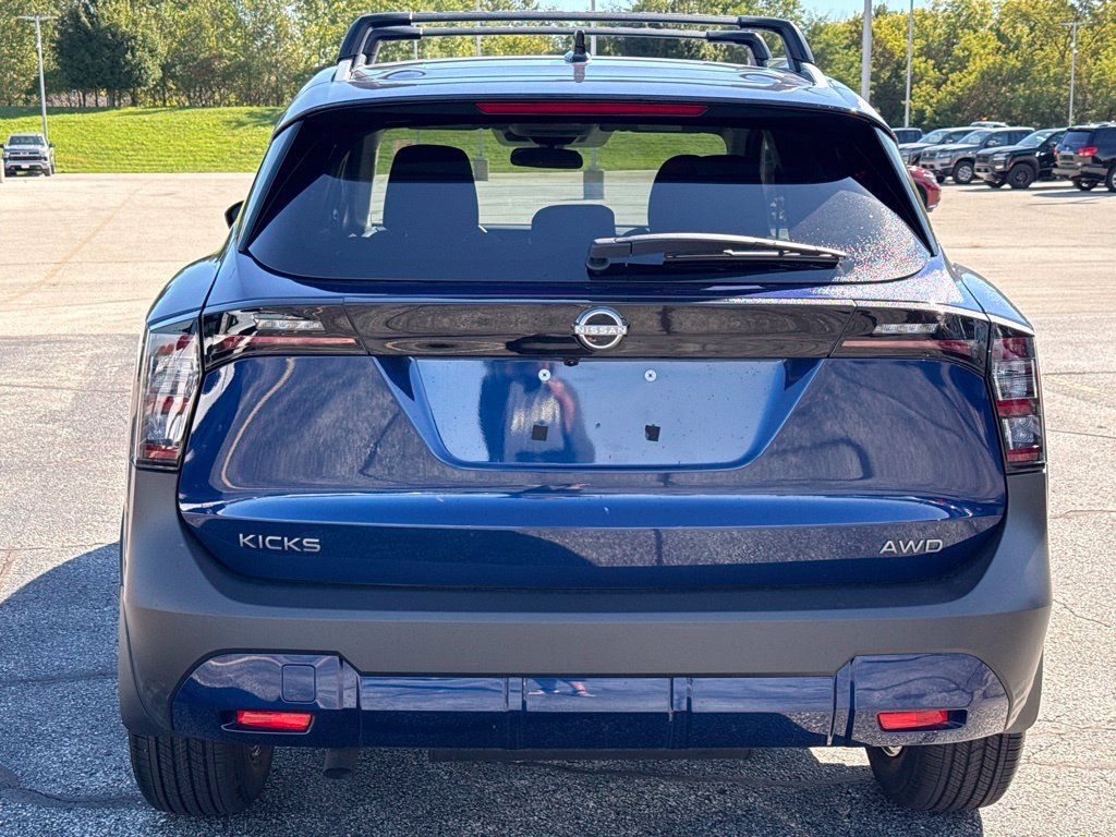 New 2027 Nissan Kicks SV AWD/4WD image 3