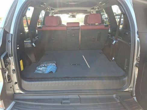 Used 2023 Lexus GX 460 Premium w/ Premium Package AWD/4WD image 27