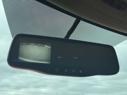 Used 2010 Buick Enclave CXL image 34