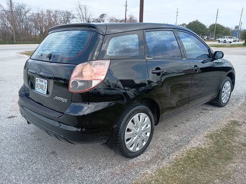 Used 2003 Toyota Matrix FWD image 5