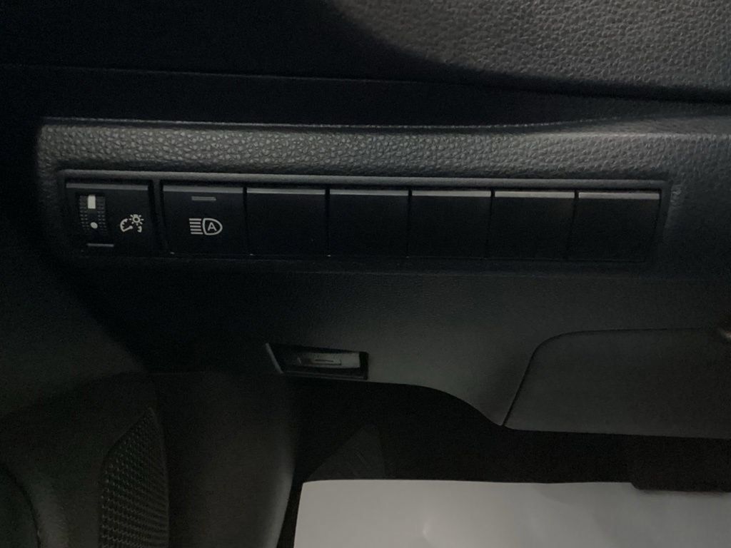 Used 2024 Toyota Corolla LE FWD image 18