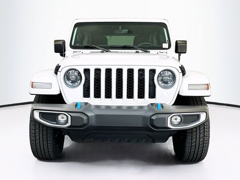 Used 2023 Jeep Wrangler Sahara image 2