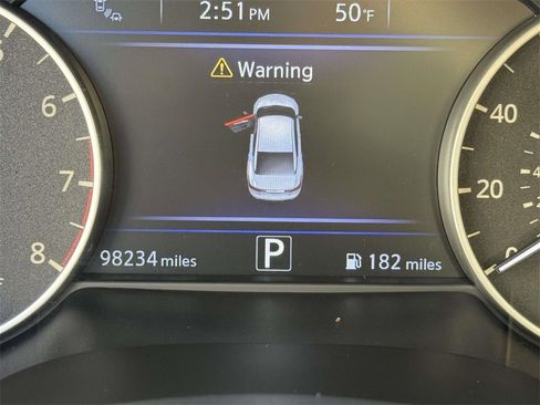 Used 2018 Nissan Maxima SR image 12