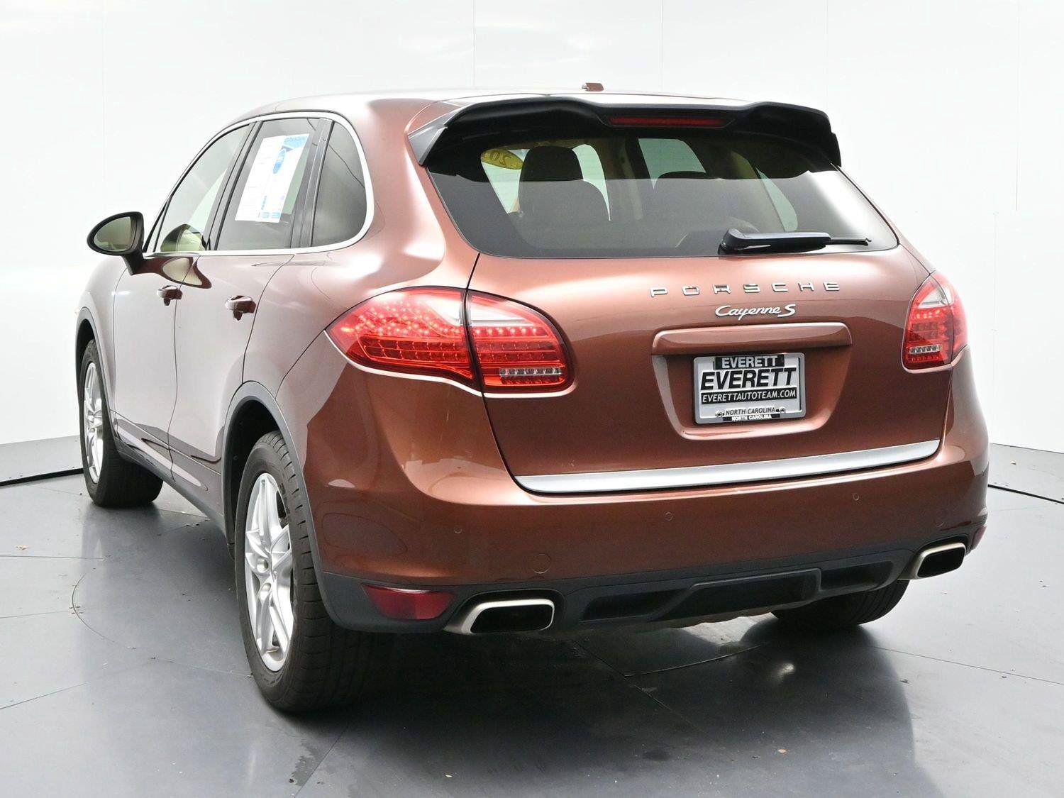 Used 2012 Porsche Cayenne S AWD/4WD image 5