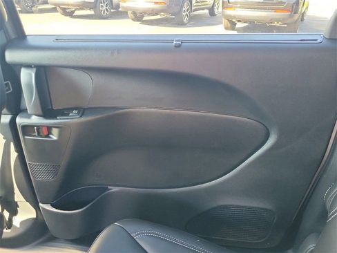 New 2026 Chrysler Pacifica Select image 11