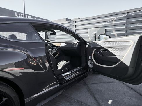 Used 2025 Bentley Continental GT Speed image 20