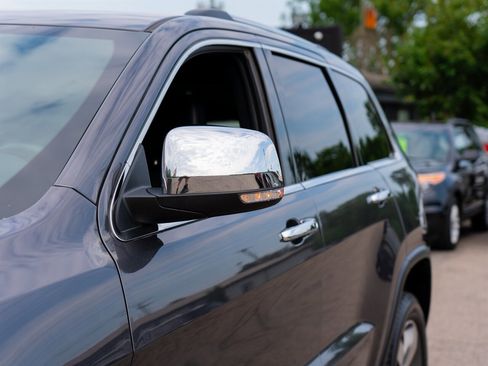 Used 2015 Jeep Grand Cherokee Limited w/ Trailer Tow Group IV image 12