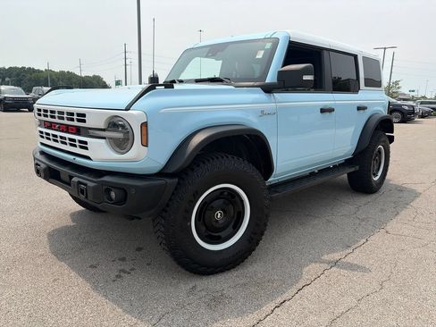 Used 2023 Ford Bronco Heritage Edition AWD/4WD image 3