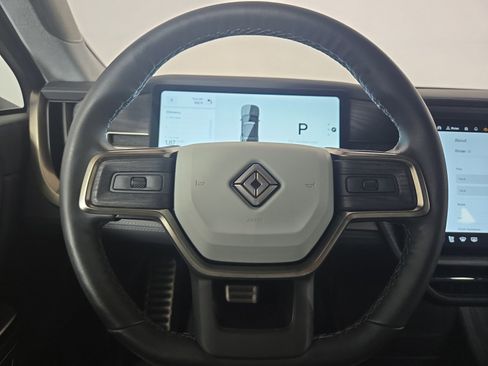 Used 2024 Rivian R1S Adventure AWD/4WD image 28