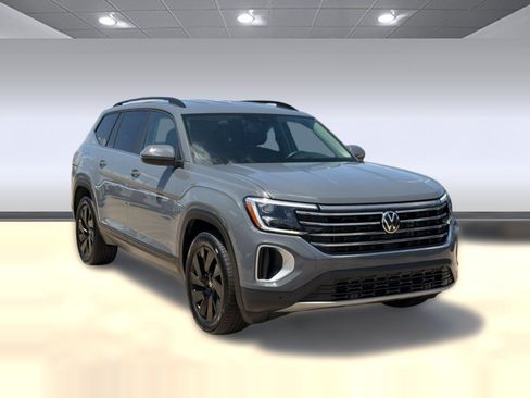 Used 2026 Volkswagen Atlas SE FWD image 7