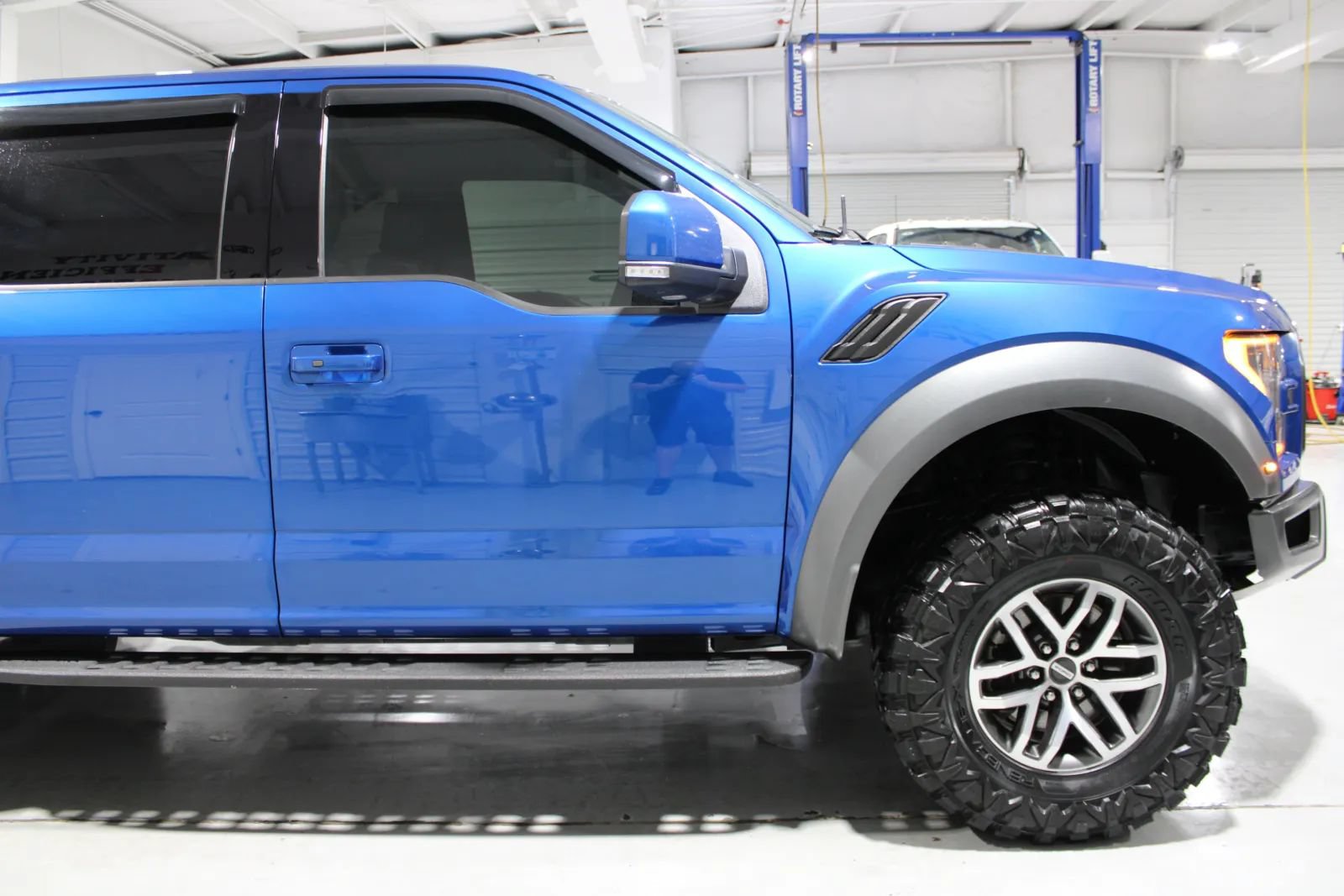 Used 2018 Ford F150 Raptor w/ Equipment Group 802A Luxury AWD/4WD image 35
