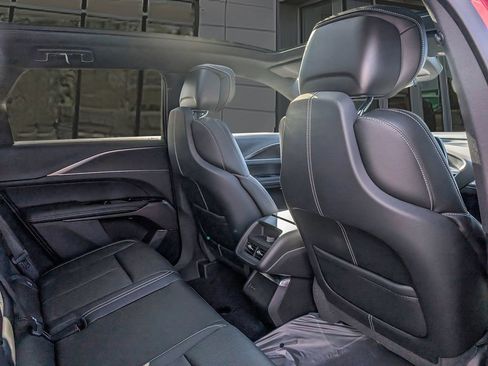 New 2025 Cadillac Lyriq Sport image 15