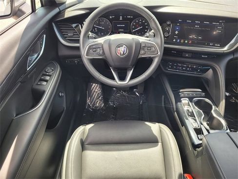 Used 2023 Buick Envision Essence image 12