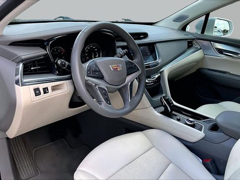 Used 2020 Cadillac XT5 Premium Luxury FWD image 18
