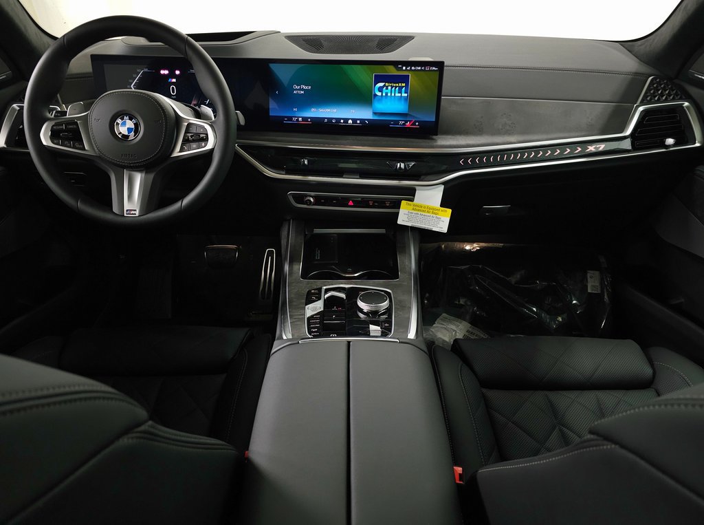 Used 2026 BMW X7 xDrive40i w/ M Sport Package AWD/4WD image 8