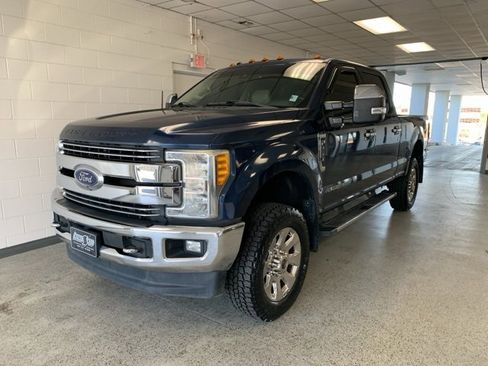 Used 2017 Ford F250 Lariat w/ Lariat Ultimate Package image 19