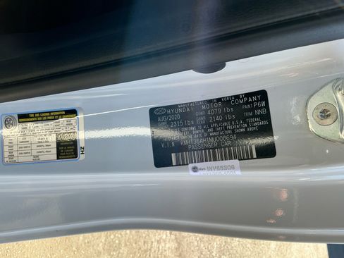 Used 2021 Hyundai Veloster N image 28