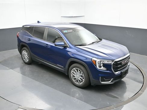 Used 2022 GMC Terrain SLE image 50