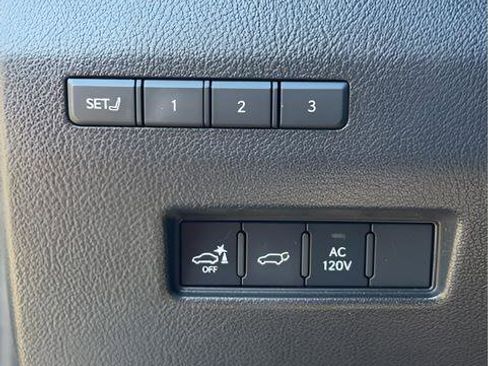 Used 2024 Lexus GX 550 image 28