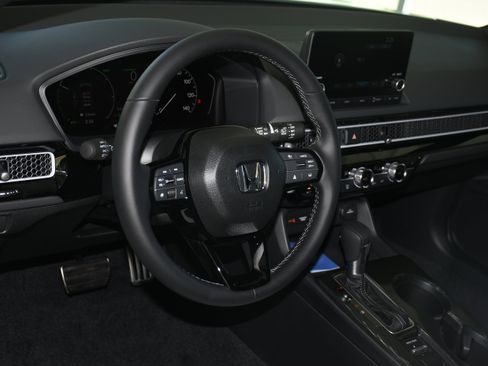 New 2025 Honda Civic Sport image 4