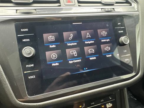 Used 2023 Volkswagen Tiguan SE AWD/4WD image 64