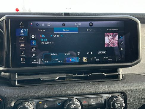 Used 2024 Jeep Wrangler Sport S image 19