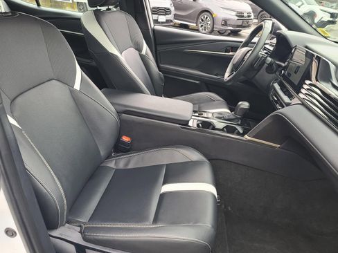 Used 2025 Toyota Camry LE image 19