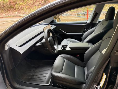 Used 2025 Tesla Model 3 Long Range image 17
