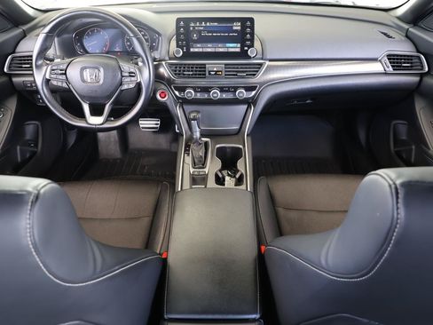Used 2018 Honda Accord Sport image 16