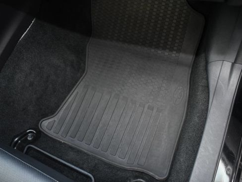 Used 2017 Subaru Impreza 2.0i Limited image 24