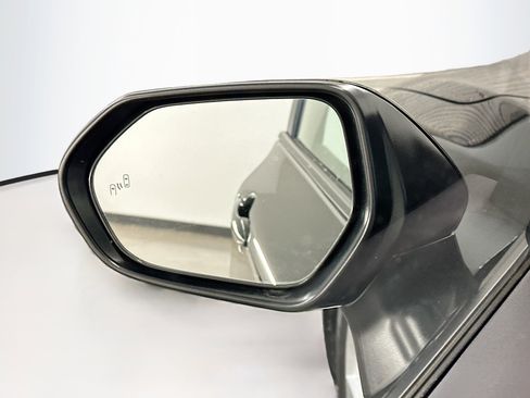 Used 2025 Toyota Camry LE image 16