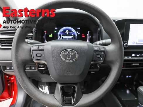 Used 2025 Toyota Camry LE FWD image 10