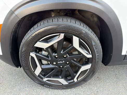 Used 2024 Kia Seltos SX AWD/4WD image 9