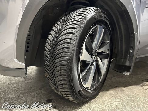 Used 2018 Lexus NX 300h AWD image 33