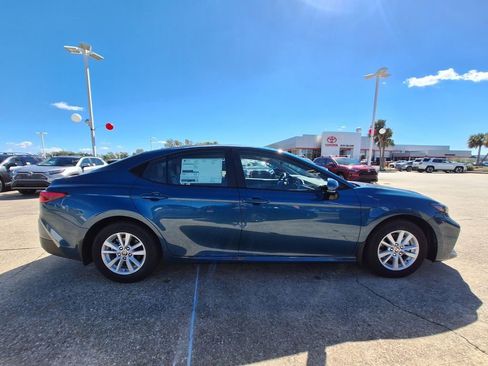 New 2026 Toyota Camry LE image 4