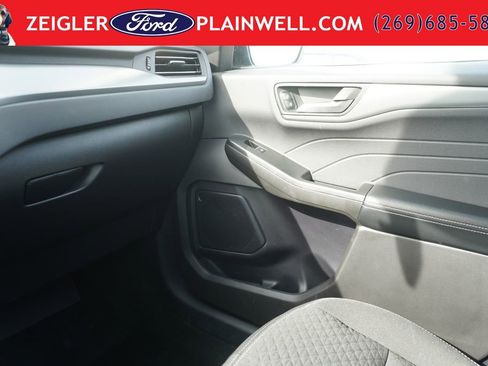 Used 2024 Ford Escape Active AWD/4WD image 30
