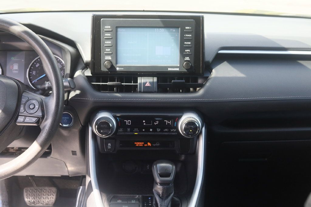Used 2021 Toyota RAV4 XLE w/ Convenience Package AWD/4WD image 19