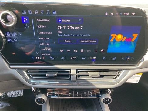 New 2024 Chevrolet Equinox EV RS image 8