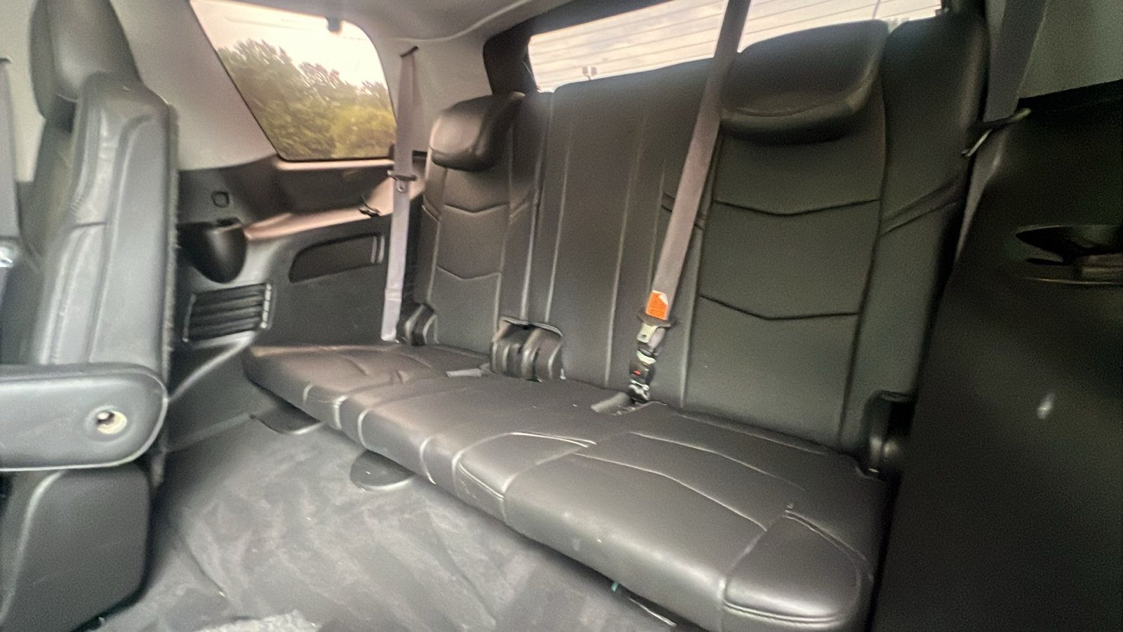Used 2015 Cadillac Escalade Premium AWD/4WD image 17