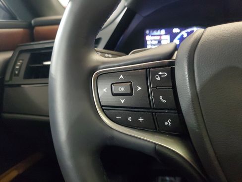 Used 2022 Lexus ES 350 w/ Premium Package image 21