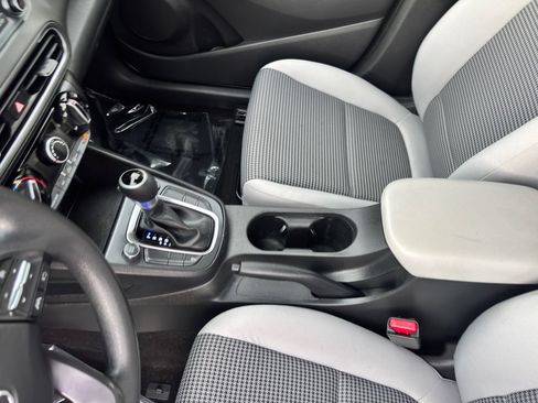 Used 2023 Hyundai Kona SE AWD/4WD image 18