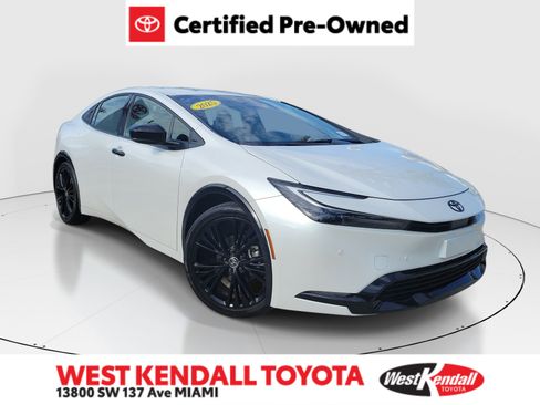 Certified 2025 Toyota Prius FWD image 1