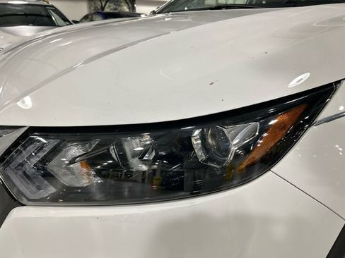 Used 2021 Nissan Rogue Sport S image 7