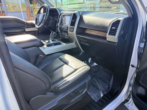 Used 2019 Ford F150 Lariat w/ Max Trailer Tow Package AWD/4WD image 35