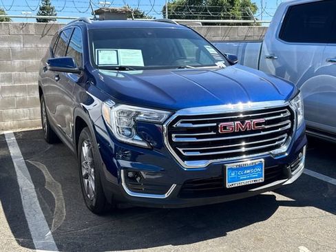 Used 2023 GMC Terrain SLT AWD/4WD image 2
